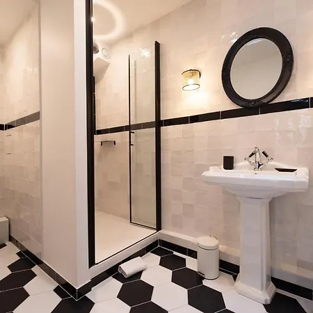Monsieur Pigalle Apartman