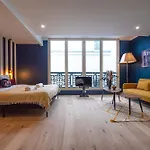 Monsieur Pigalle Paris