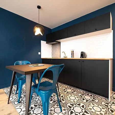 Monsieur Pigalle 아파트 *